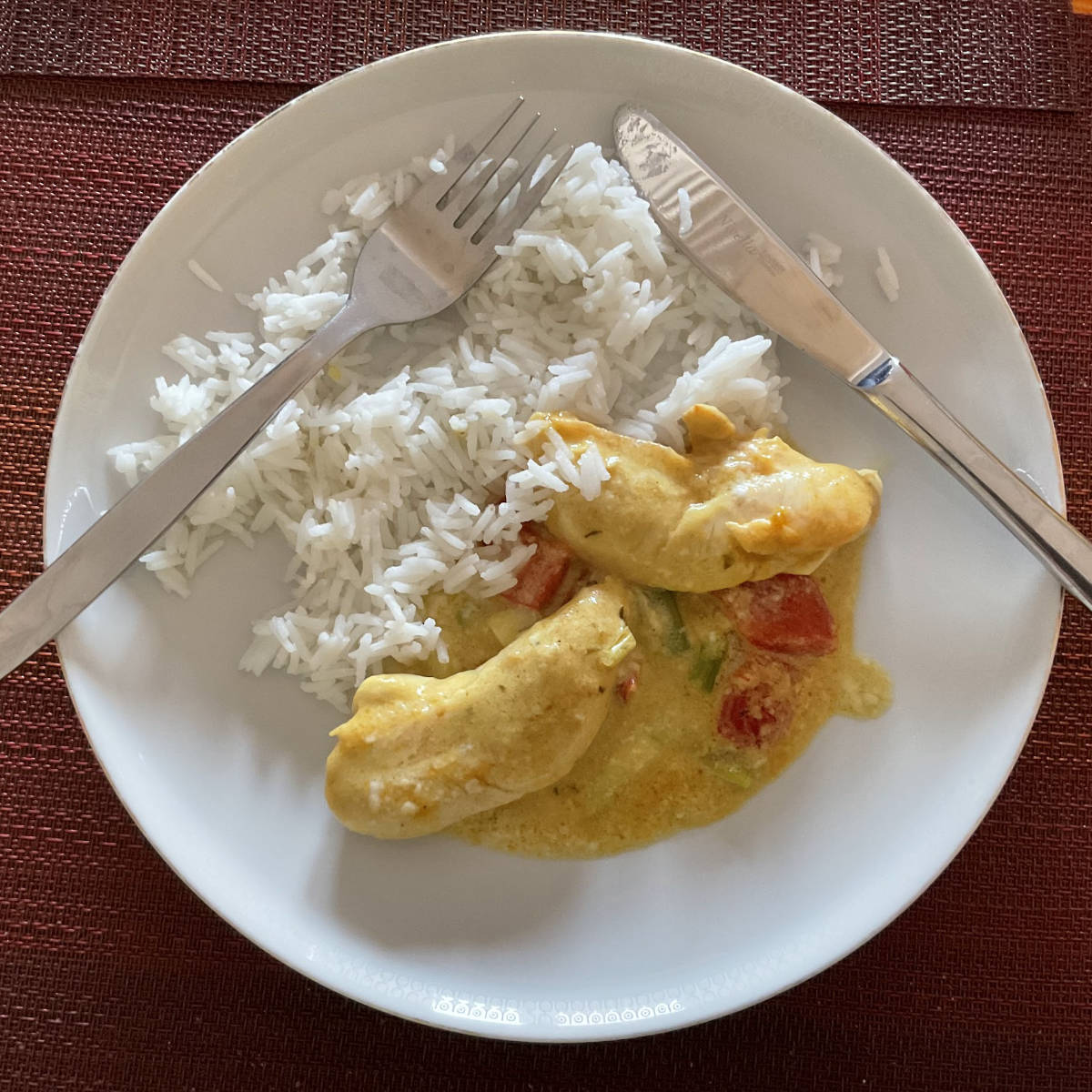 Reis mit Curryhähnchen
